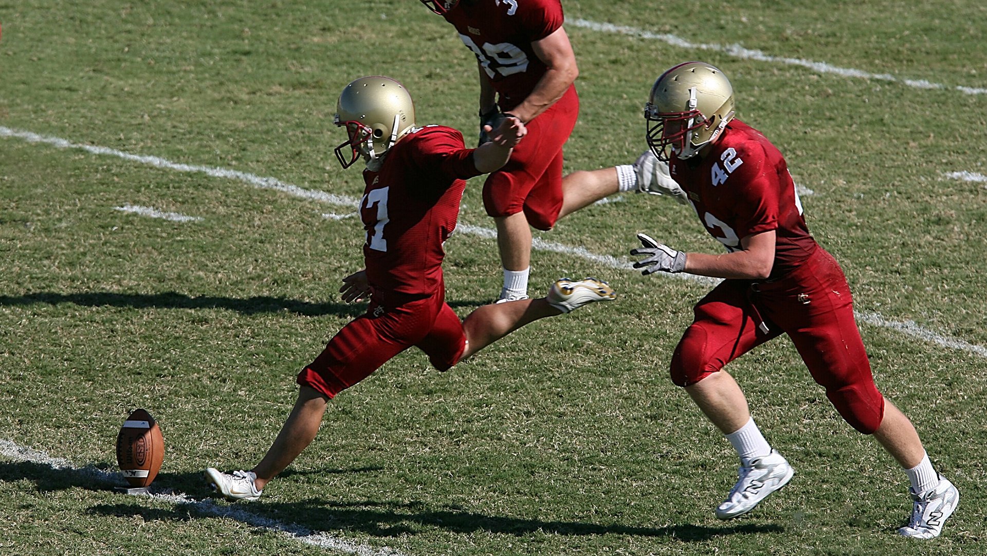 中国花样滑冰新星闪耀国际赛场,双人滑组合斩获大奖赛金牌