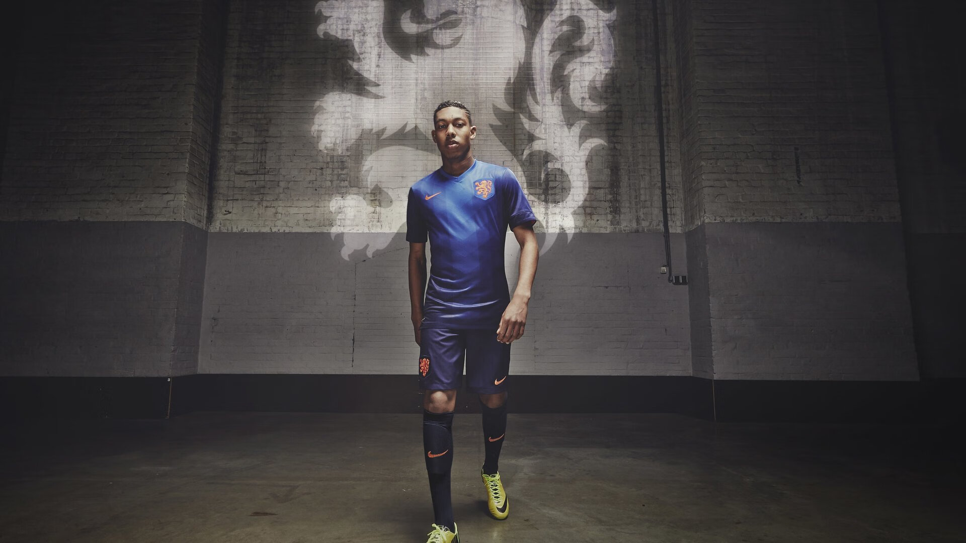 法国名将拉维勒涅刷新撑杆跳赛季最佳 巴黎奥运备战再添信心