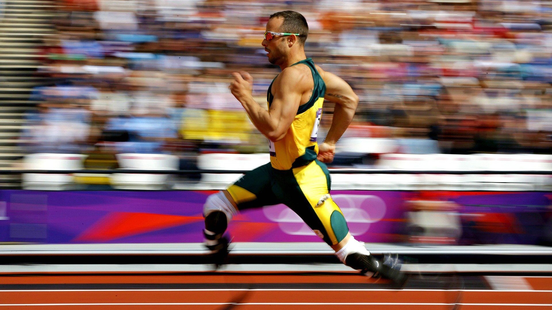 全国田径锦标赛跳远项目激烈角逐，新秀黑马惊艳全场